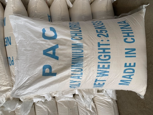 Traitement de l'eau de chlorure de polyaluminium de CAS 1327-41-9 1.12g/Cm3 PAC